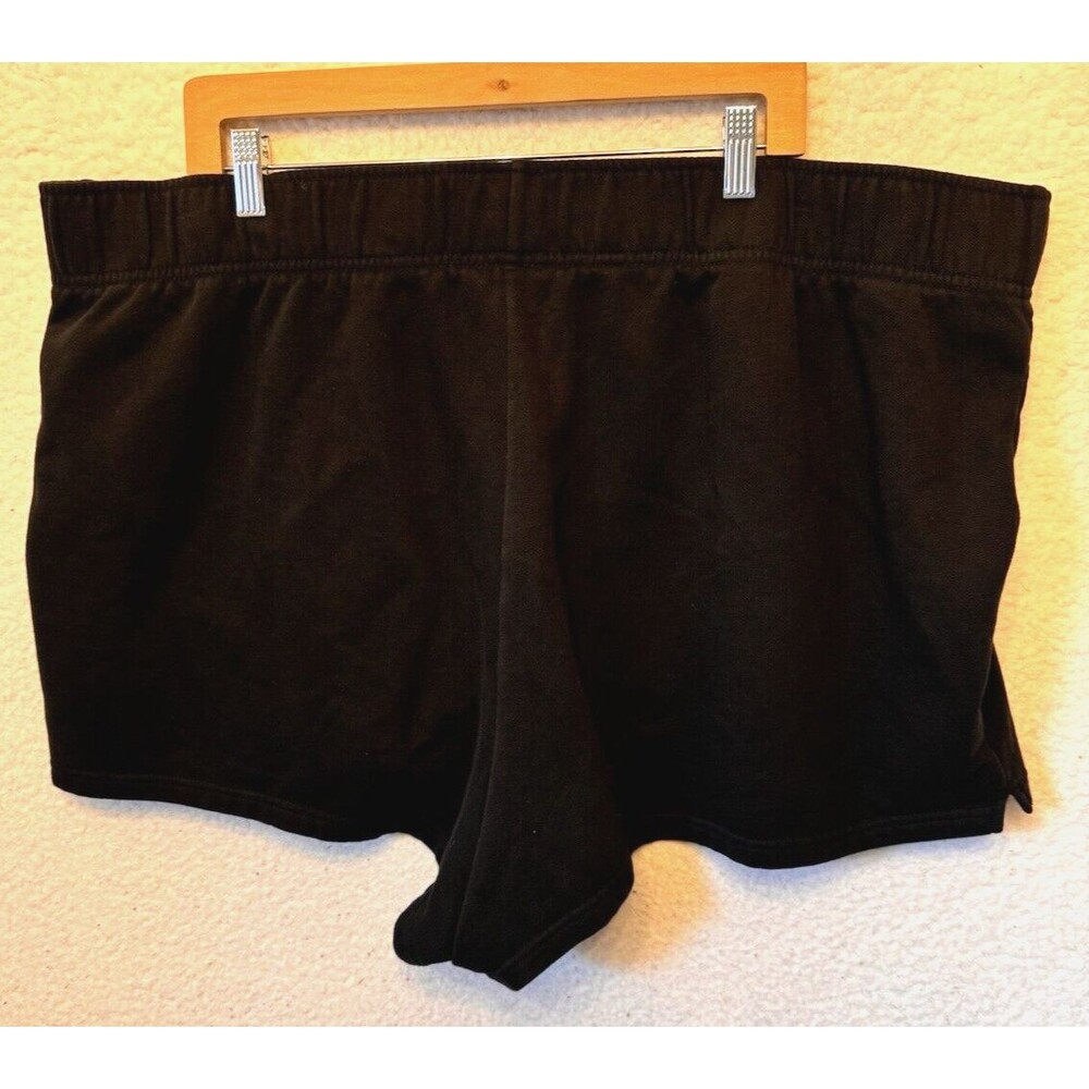 The North Face Women's Black Athletic Shorts - Picture 5 of 8